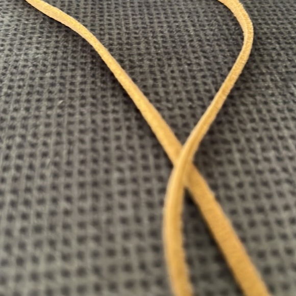 Leather necklace with medallion - Picture 2 of 2